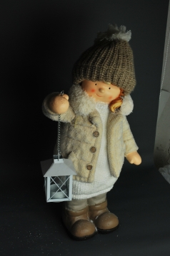 Miniatura: DZIEWCZYNKA Z LATARNIĄ