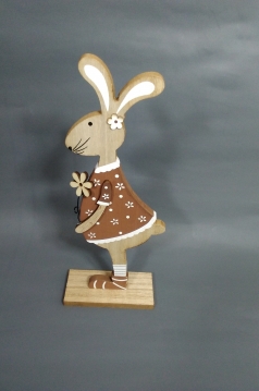 Miniatura: Zając drewniany dziewczynka