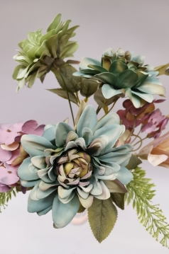 Miniatura: Bukiet dali z lilią pastelowy