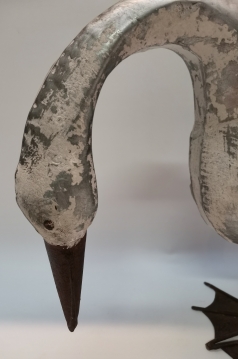 Miniatura: Gęś metalowa ze zgiętą szyją