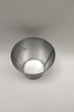 Miniatura: Osłonka metalowa